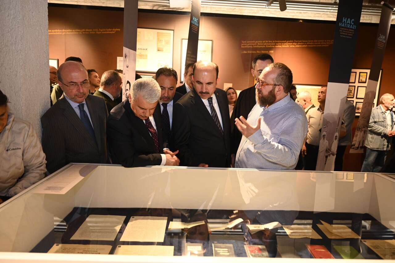 Konya’da Cumhuriyet Dönemi Hac Yolculukları ve Hatıraları Sergisi açıldı 4